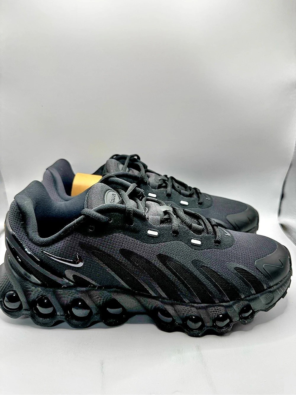 Nike Air Max Dn Black US 6.5 Like New